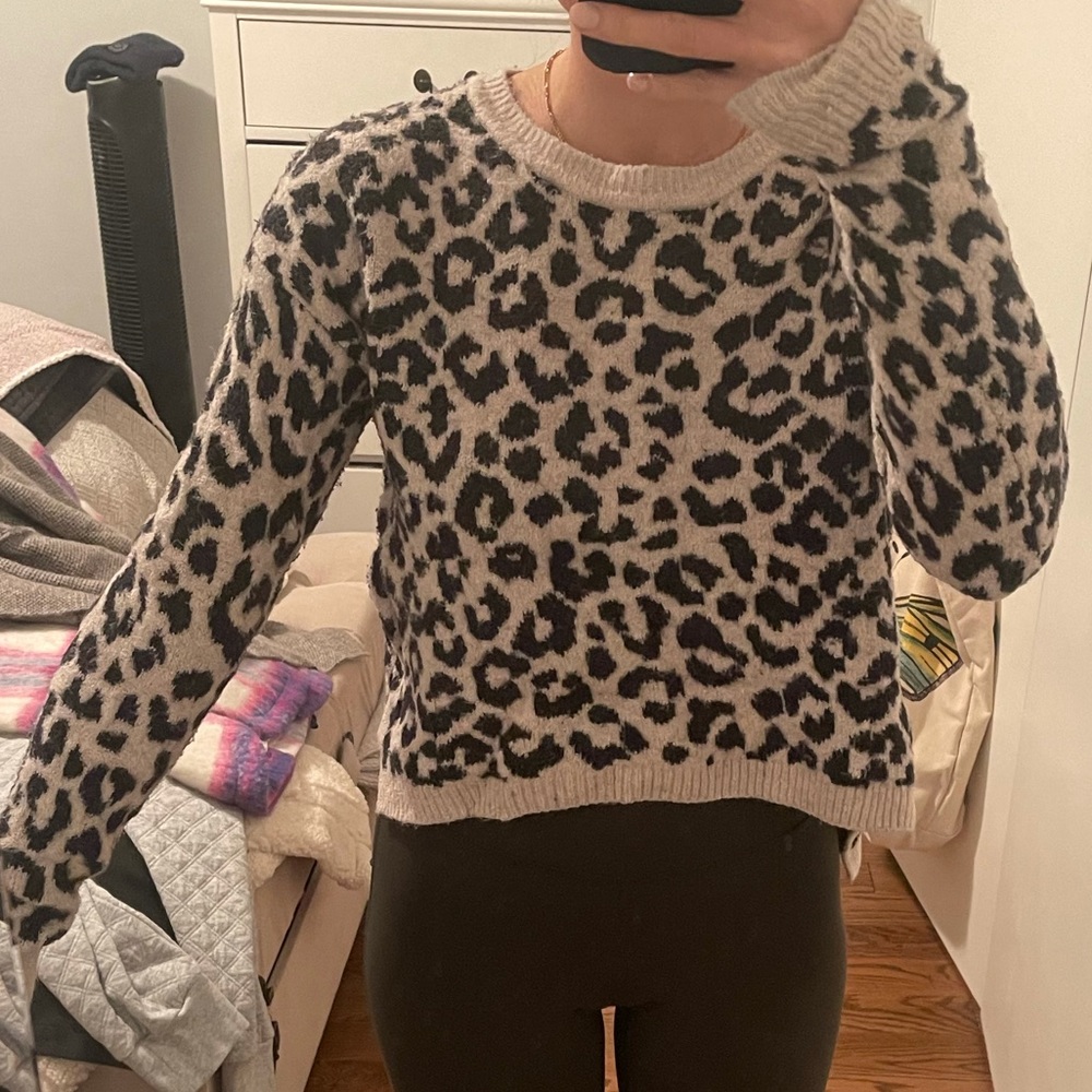 Cropped cheetah sweater